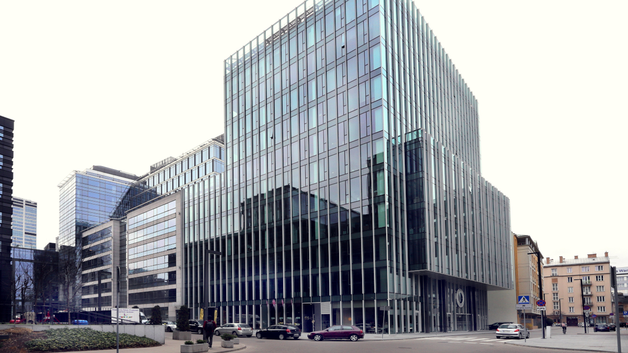 Biurowiec w centrum Warszawy, w którym mieści się siedziba PSI Pharma
